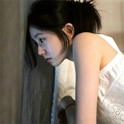 他是龙国语